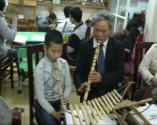 Le Thai Son, l’amabassadeur de la flûte vietnamienne - ảnh 1